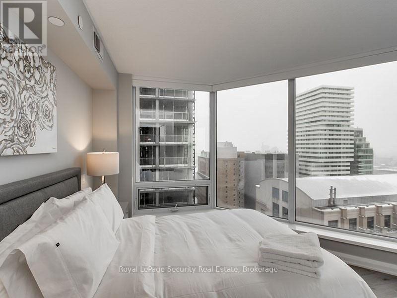 2113 - 155 Yorkville Avenue, Toronto, Ontario  M5R 1C4 - Photo 11 - C12674264