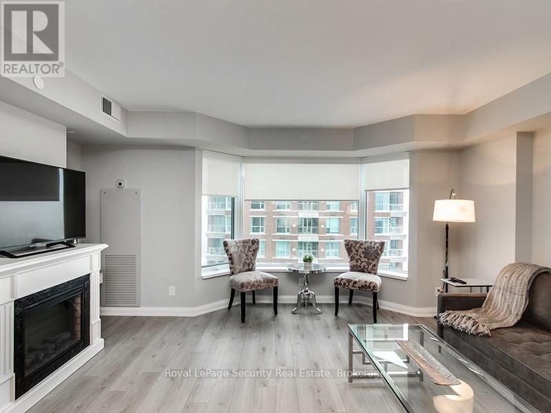 2113 - 155 Yorkville Avenue, Toronto, Ontario  M5R 1C4 - Photo 2 - C12674264