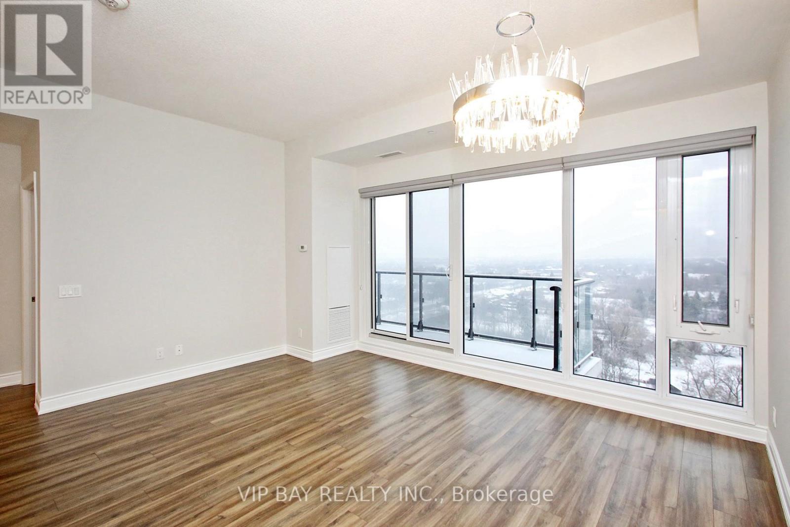 1608 - 9618 Yonge Street, Richmond Hill, Ontario  L4C 0X5 - Photo 3 - N12674276