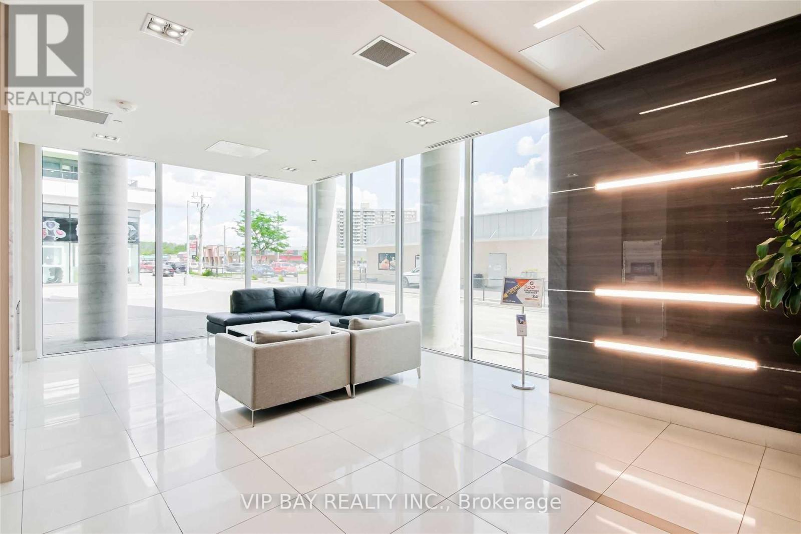 1608 - 9618 Yonge Street, Richmond Hill, Ontario  L4C 0X5 - Photo 33 - N12674276