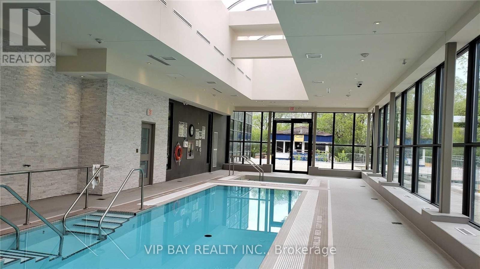 1608 - 9618 Yonge Street, Richmond Hill, Ontario  L4C 0X5 - Photo 37 - N12674276