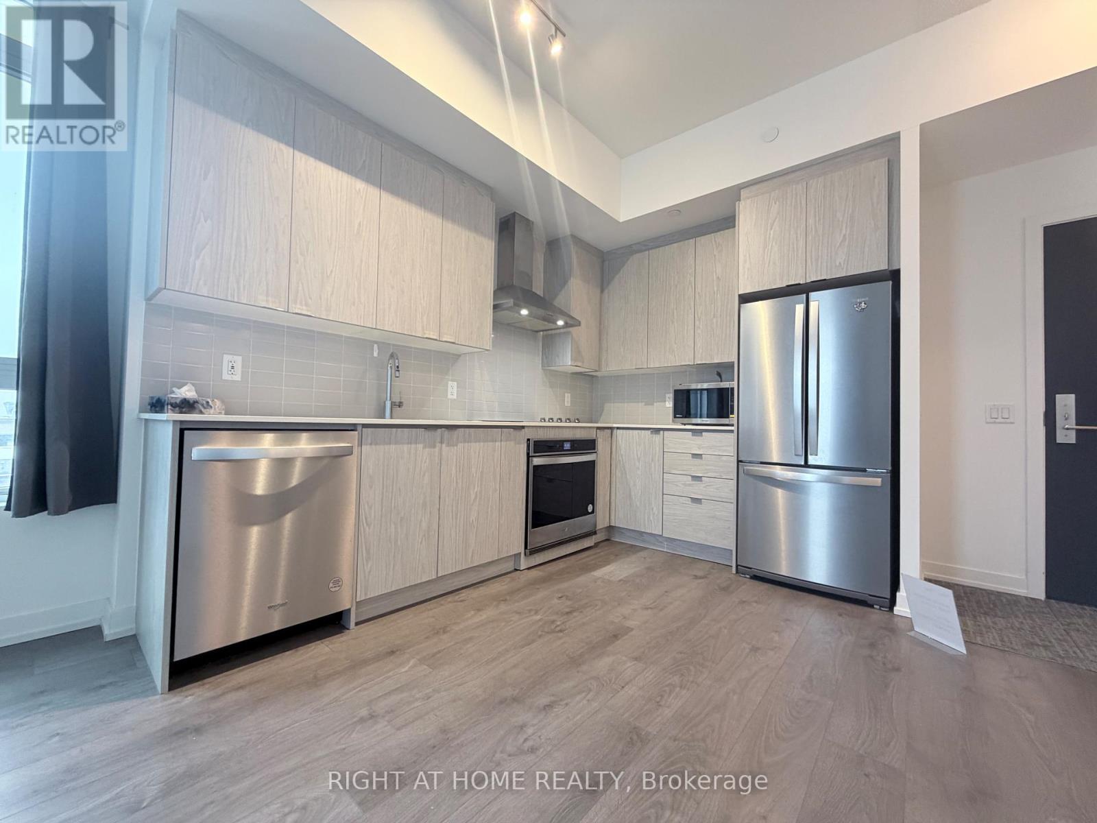 218 - 55 Duke Street W, Kitchener, Ontario  N2H 0B4 - Photo 13 - X12499602