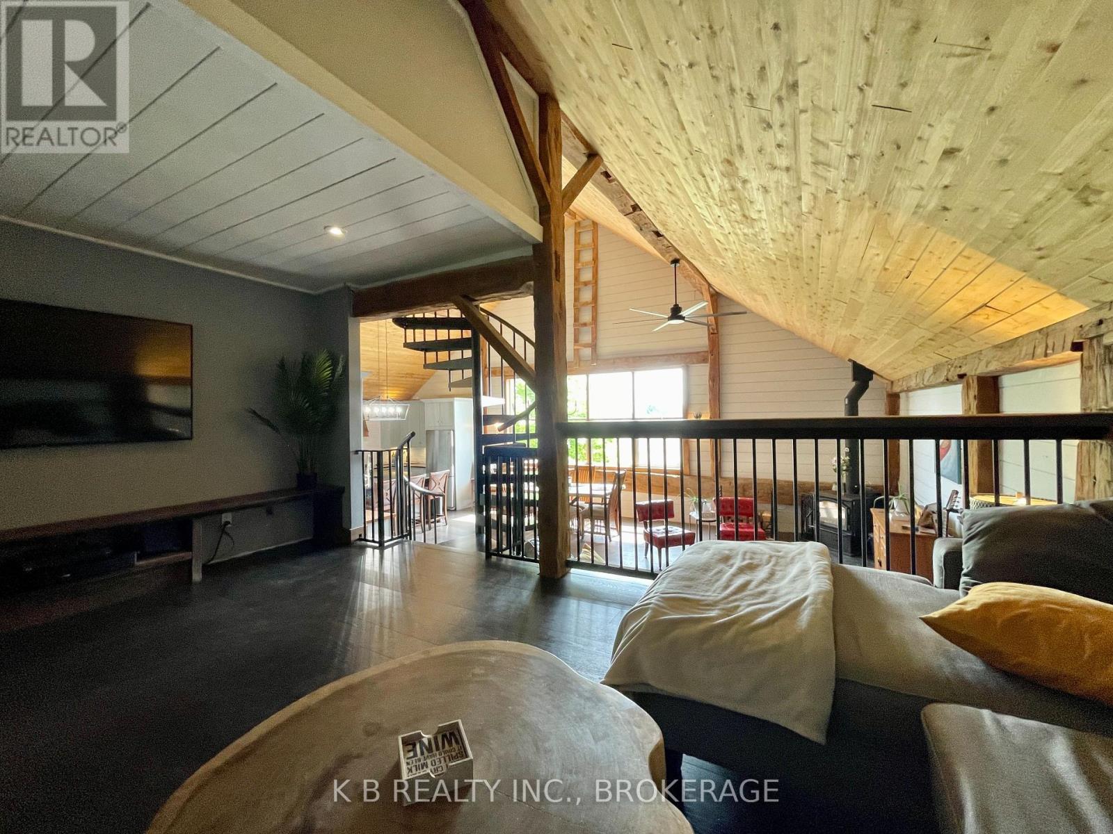 9261 33 Highway, Greater Napanee, Ontario K0H 1G0 - Photo 9 - X12639898