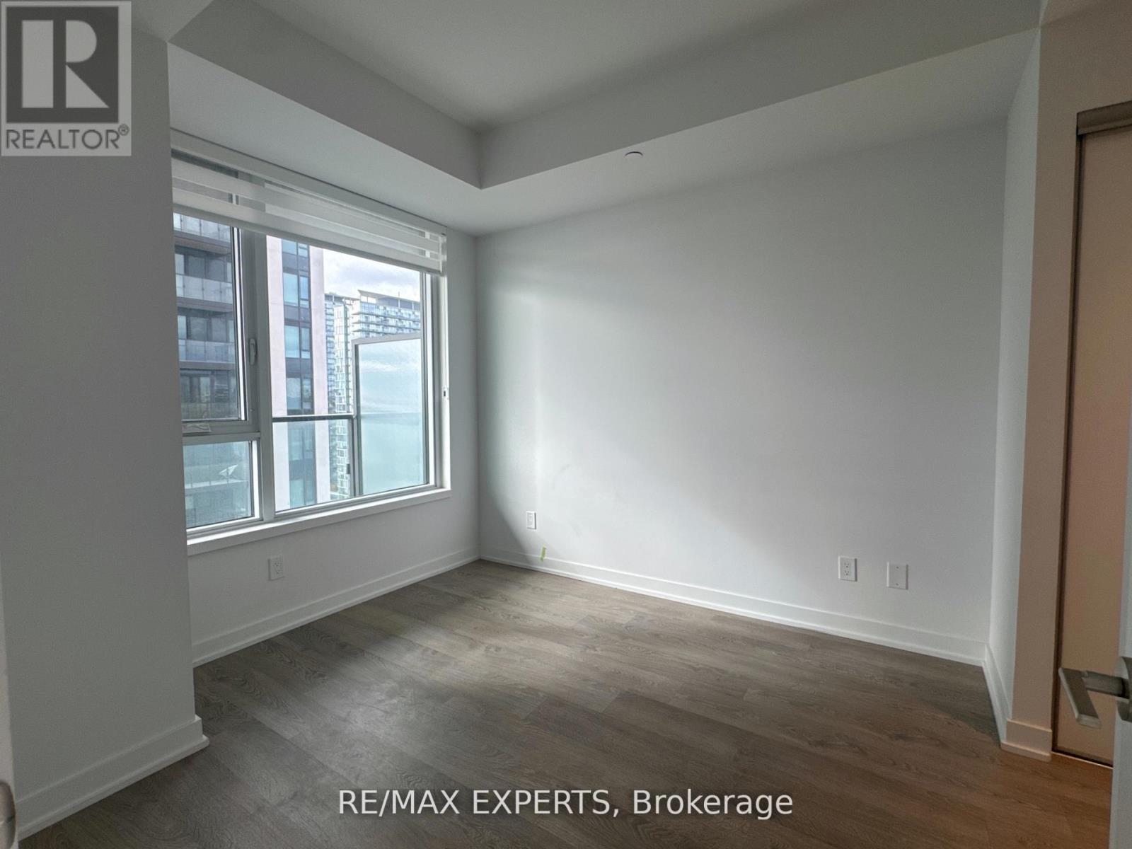 2211 - 1926 Lake Shore Boulevard W, Toronto, Ontario  M6S 1A1 - Photo 21 - W12674212