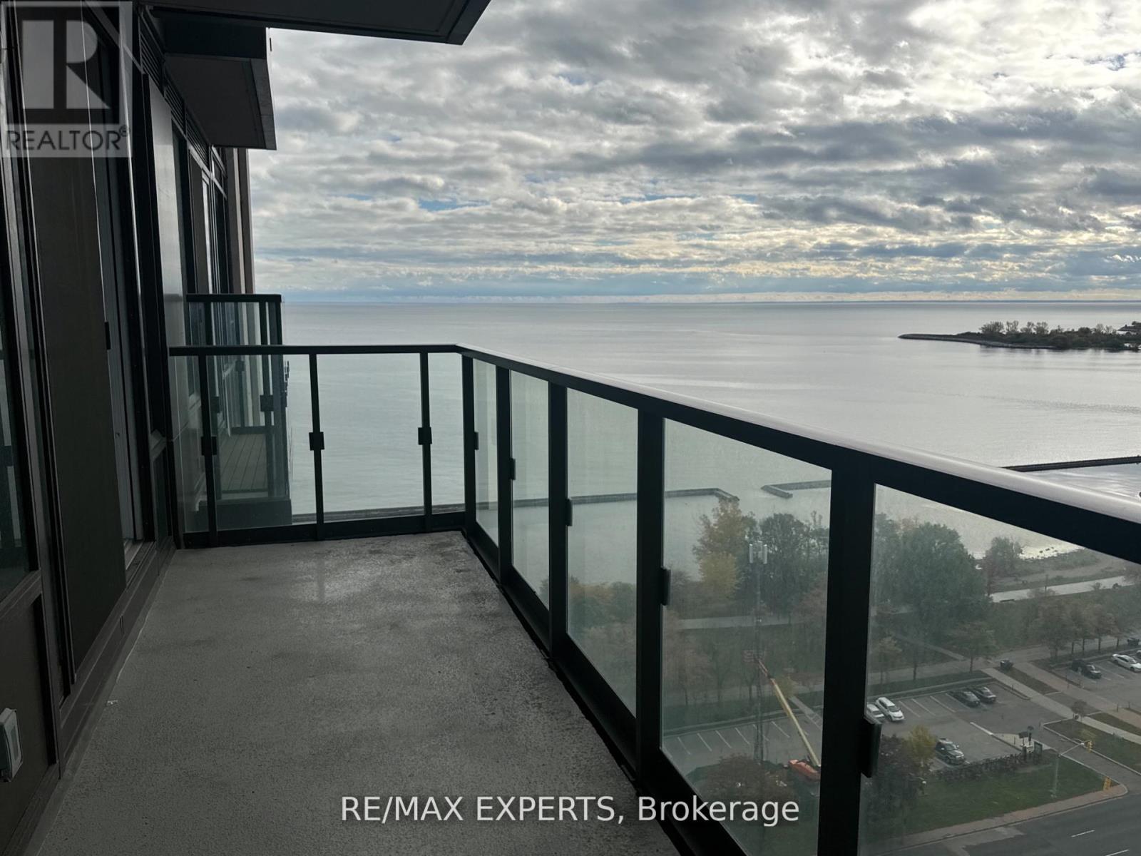 2211 - 1926 Lake Shore Boulevard W, Toronto, Ontario  M6S 1A1 - Photo 33 - W12674212