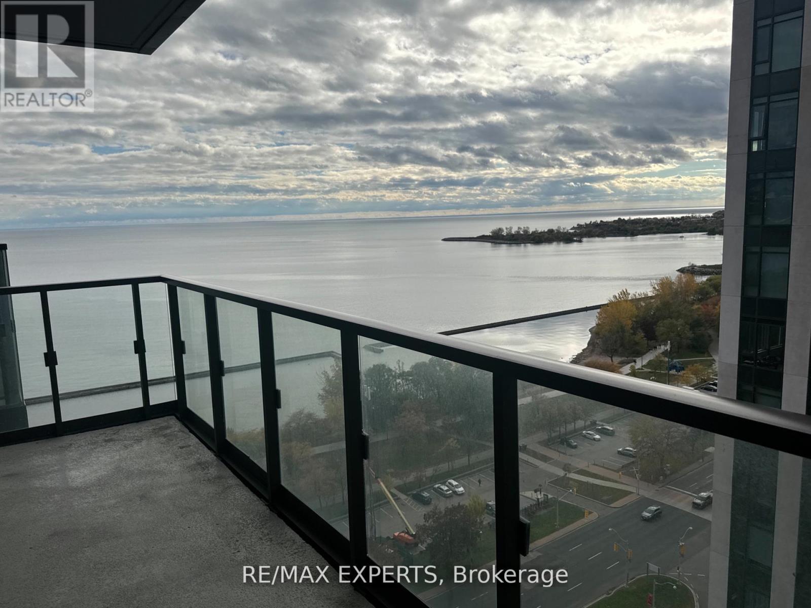 2211 - 1926 Lake Shore Boulevard W, Toronto, Ontario  M6S 1A1 - Photo 35 - W12674212