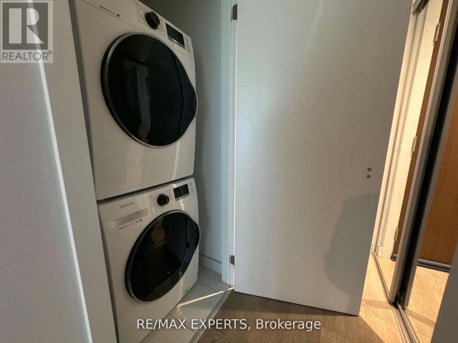 2211 - 1926 Lake Shore Boulevard W, Toronto, Ontario  M6S 1A1 - Photo 38 - W12674212