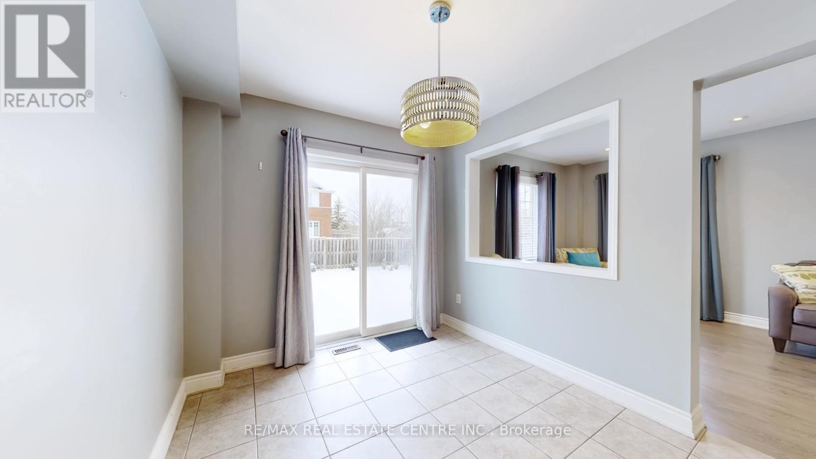 3941 Stardust Drive, Mississauga, Ontario  L5M 8A4 - Photo 18 - W12674226