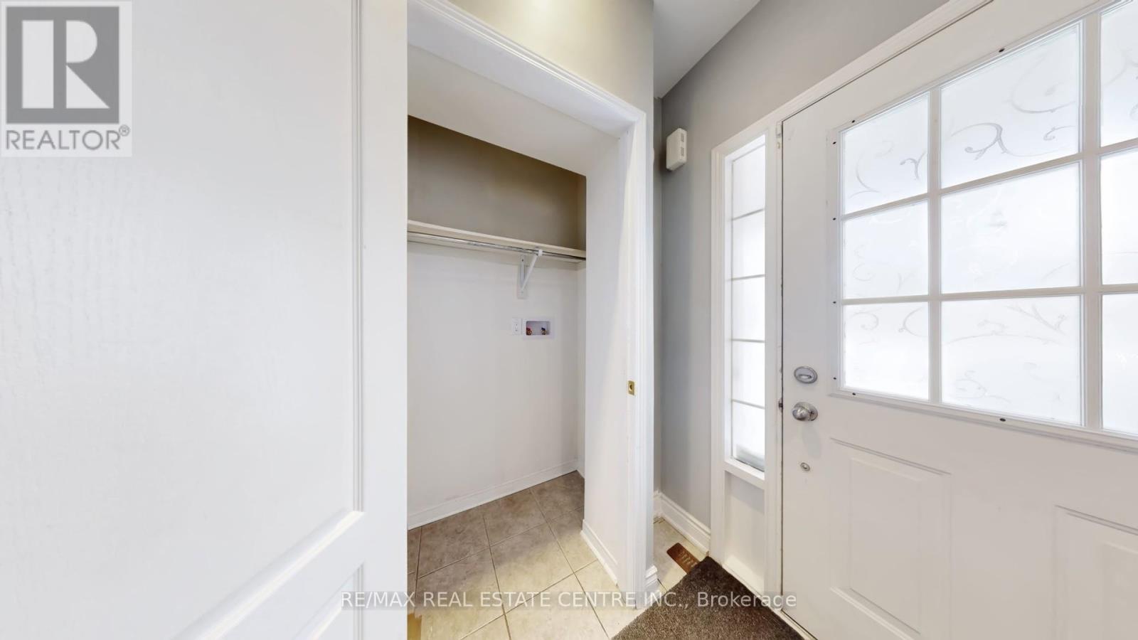 3941 Stardust Drive, Mississauga, Ontario  L5M 8A4 - Photo 22 - W12674226