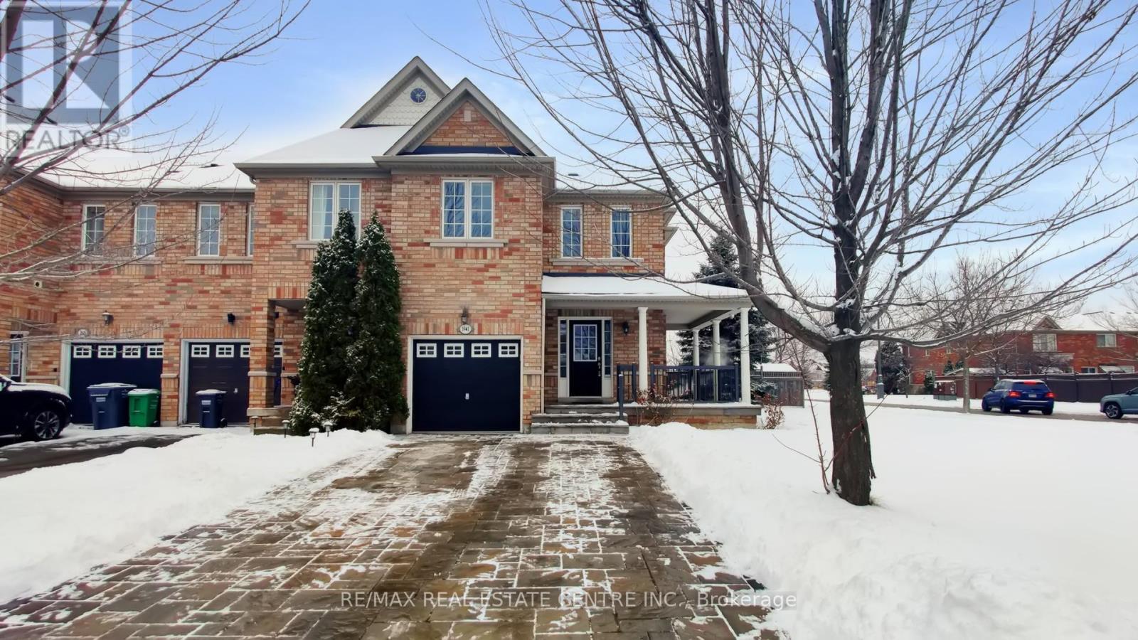 3941 Stardust Drive, Mississauga, Ontario  L5M 8A4 - Photo 4 - W12674226