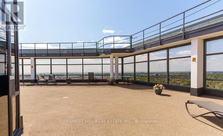 2501 - 1300 Bloor Street, Mississauga, Ontario  L4Y 3Z2 - Photo 5 - W12674274