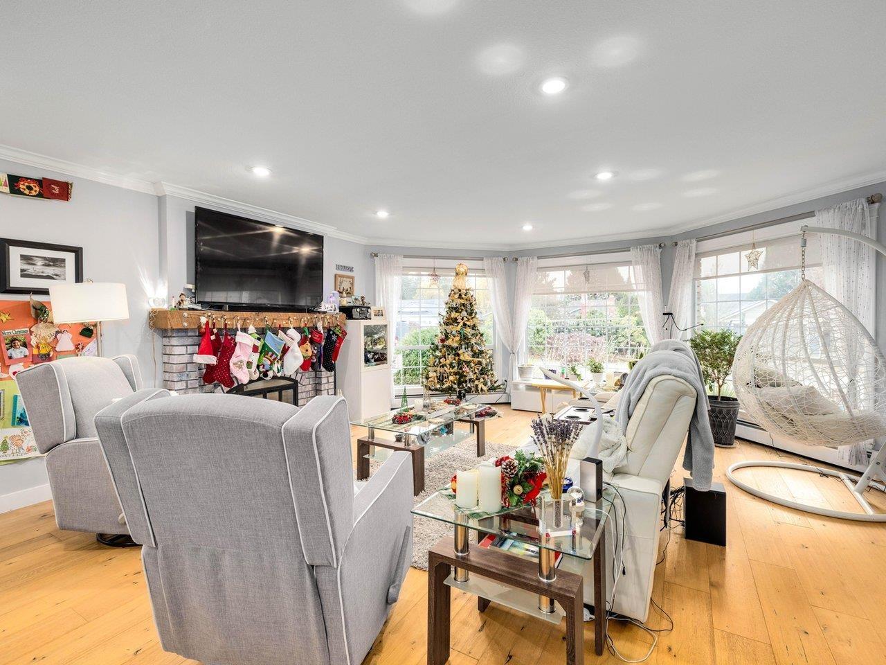 16347 12 Avenue, Surrey, British Columbia  V4A 8C3 - Photo 5 - R3077146