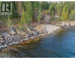 397 Park Avenue, procter, British Columbia