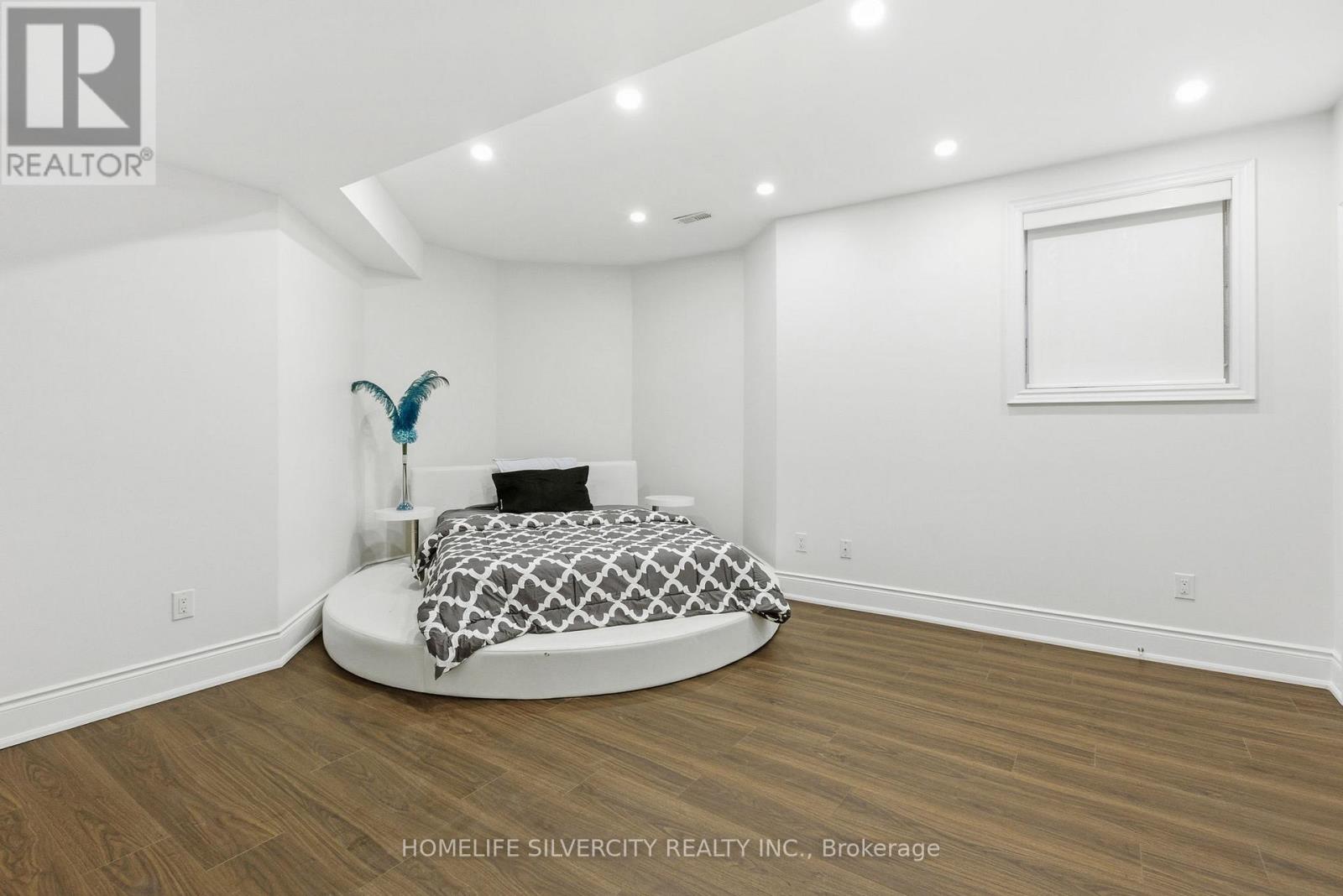 492 Rougemount Drive, Pickering, Ontario  L1W 2B9 - Photo 24 - E12671482