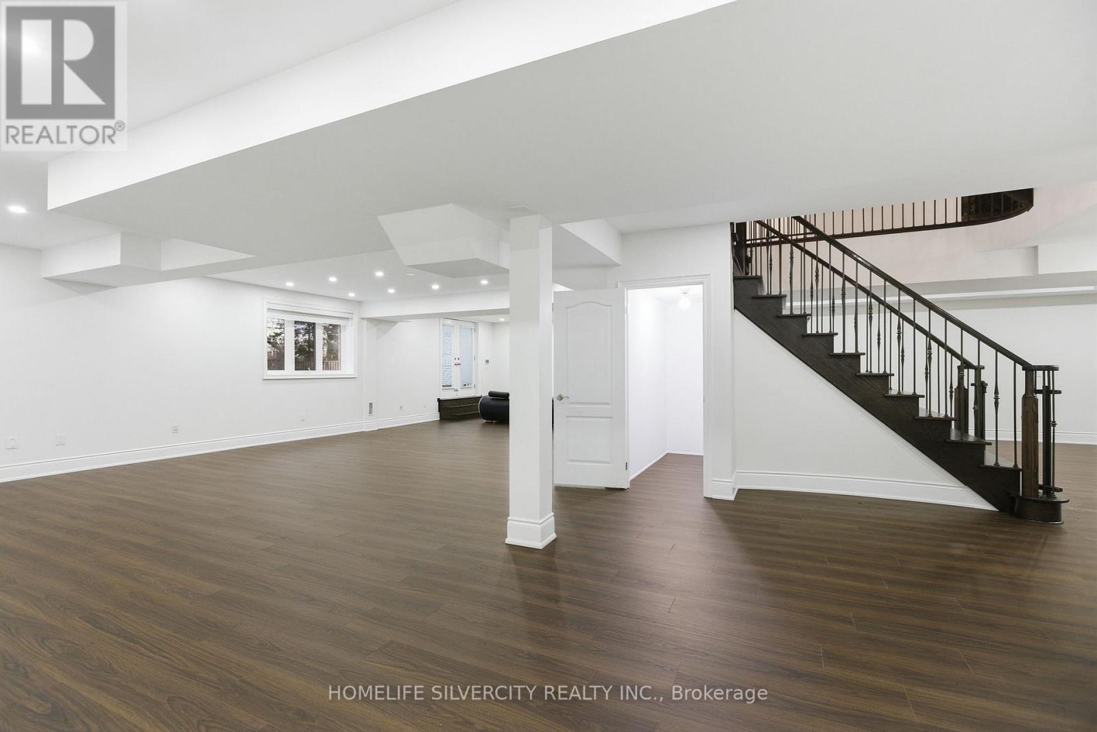 492 Rougemount Drive, Pickering, Ontario  L1W 2B9 - Photo 33 - E12671482