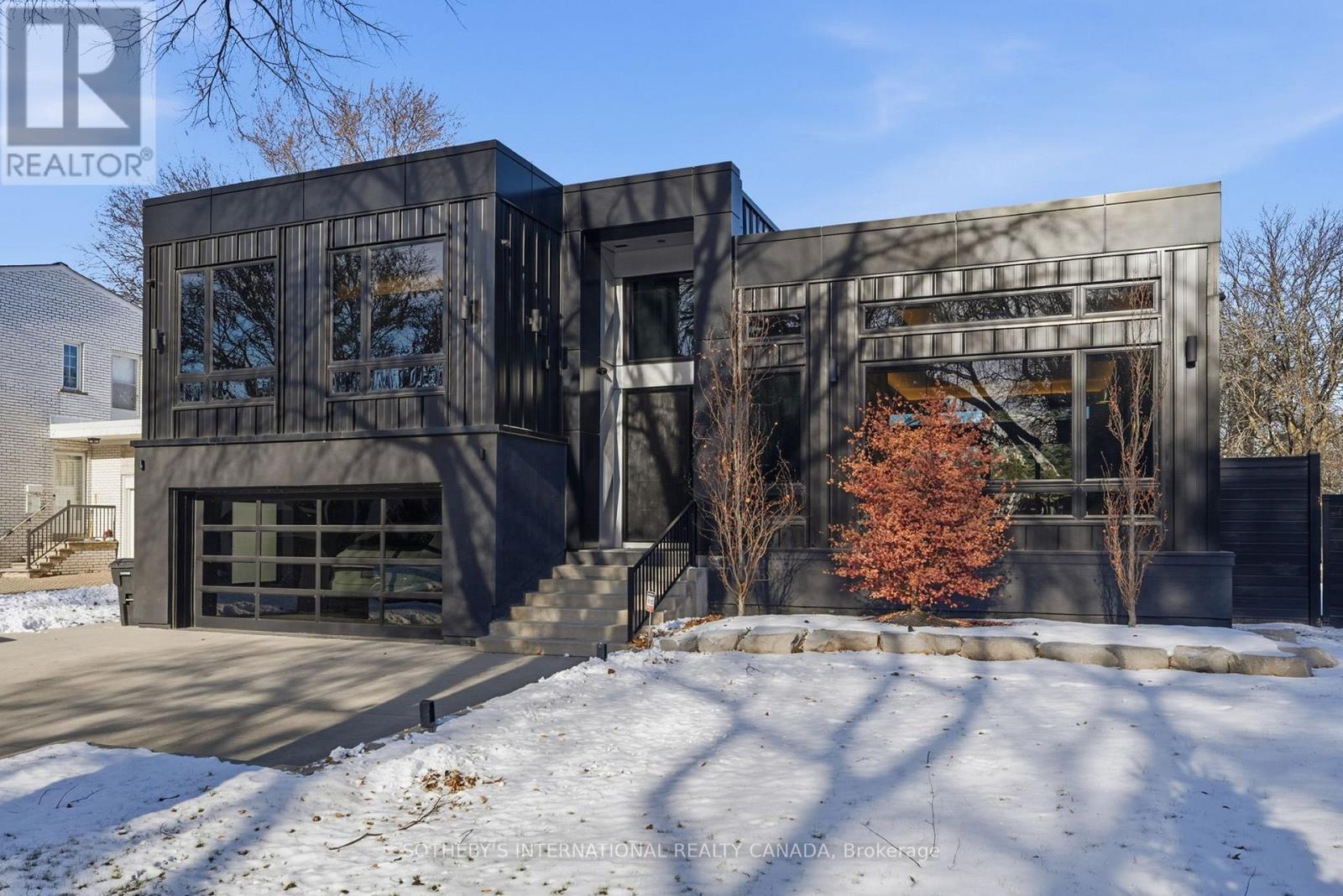 62 Edenvale Crescent, Toronto, Ontario  M9A 4A6 - Photo 1 - W12656418