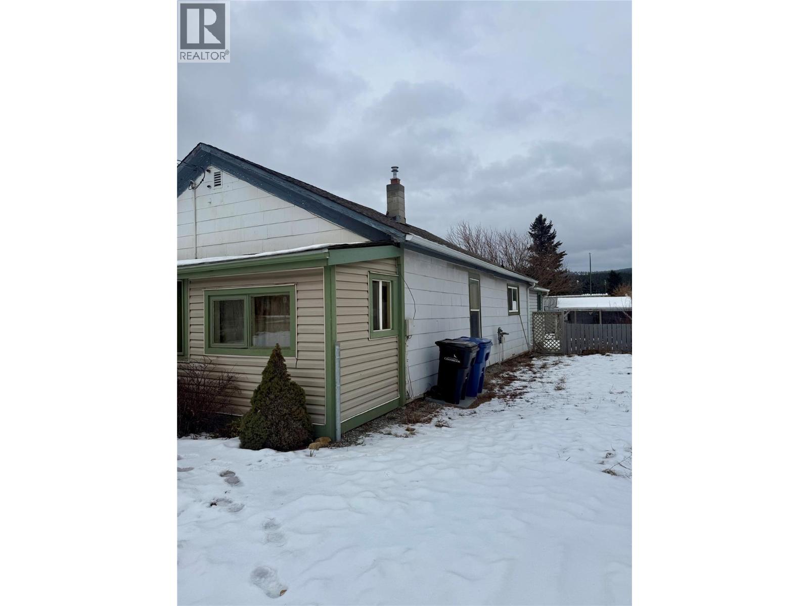 712 Victoria Avenue N, Cranbrook, British Columbia  V1C 3Y4 - Photo 2 - 10372132