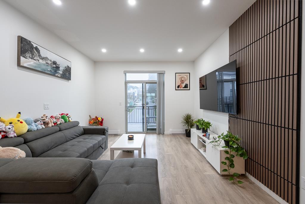 109 15235 Sitka Drive, Surrey, British Columbia  V3S 0A9 - Photo 12 - R3075648