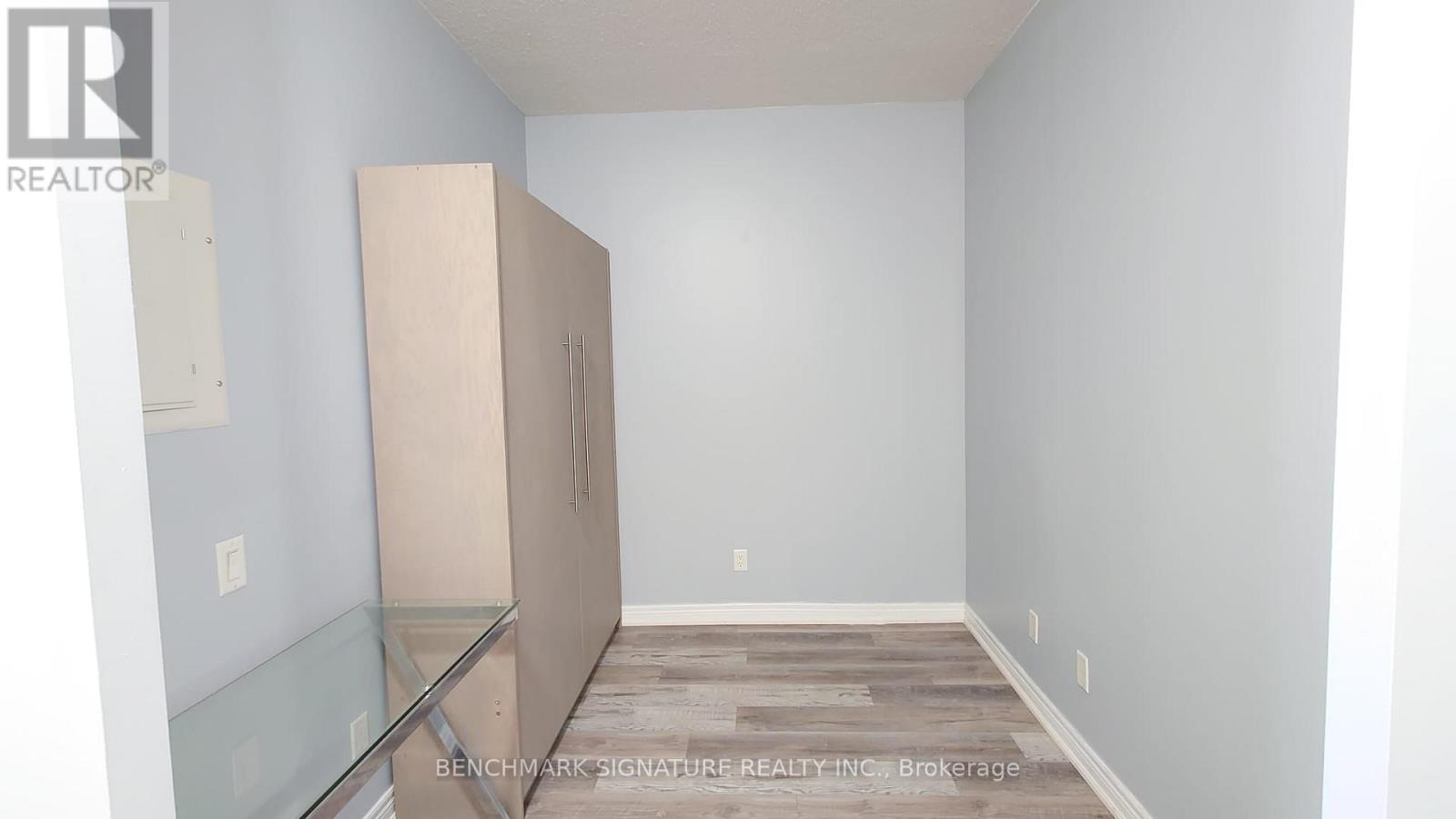 110 - 25 Times Avenue, Markham, Ontario  L3T 7X5 - Photo 9 - N12671476