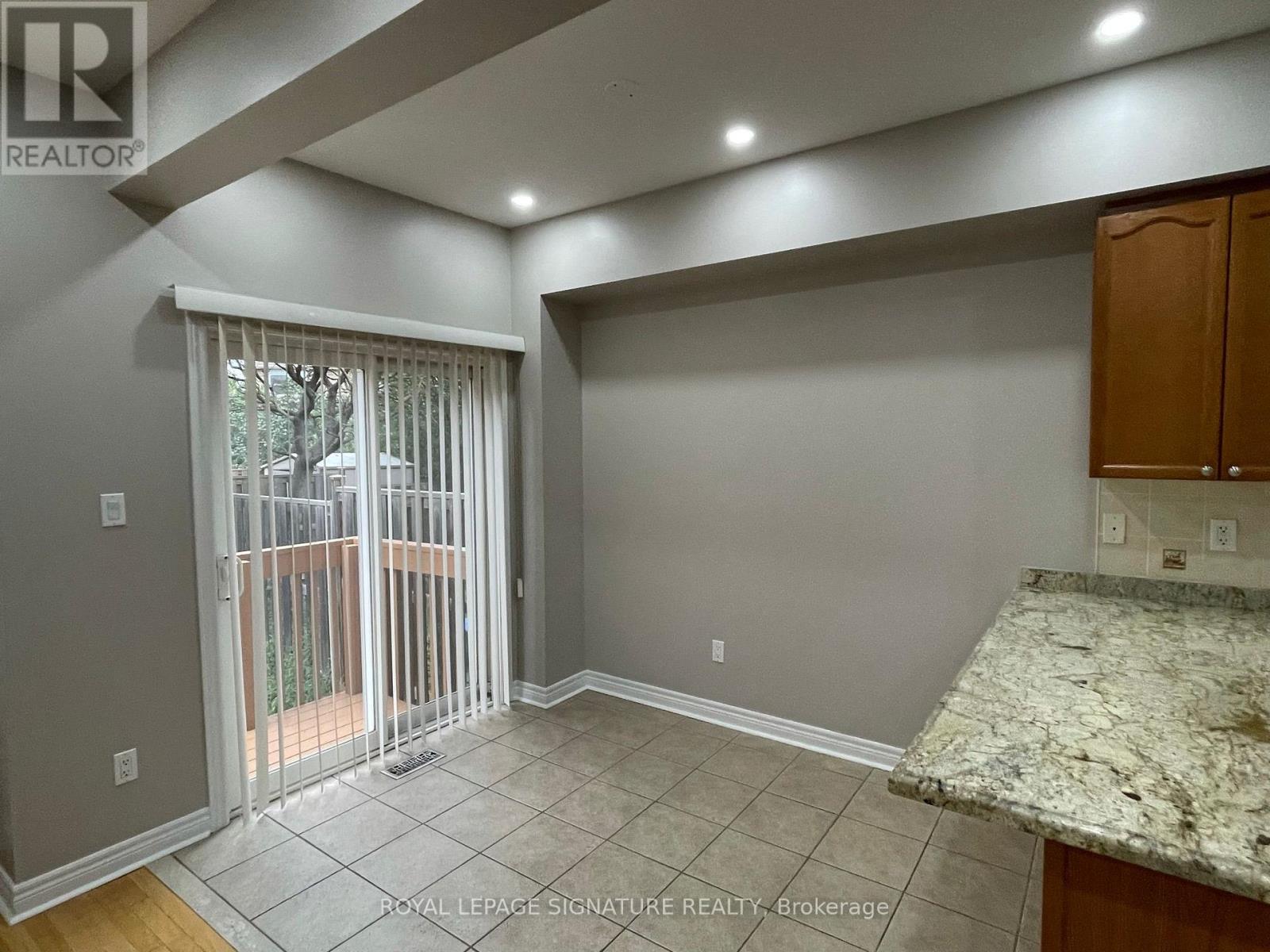 134 Breton Avenue, Mississauga, Ontario  L4Z 4K5 - Photo 13 - W12671592