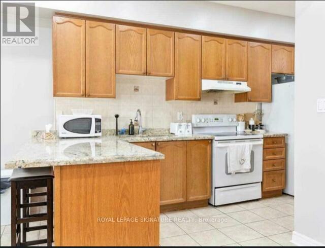 134 Breton Avenue, Mississauga, Ontario  L4Z 4K5 - Photo 12 - W12671592