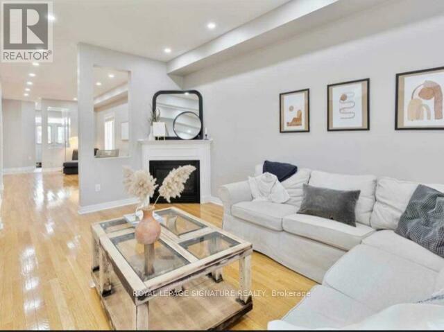 134 Breton Avenue, Mississauga, Ontario  L4Z 4K5 - Photo 3 - W12671592