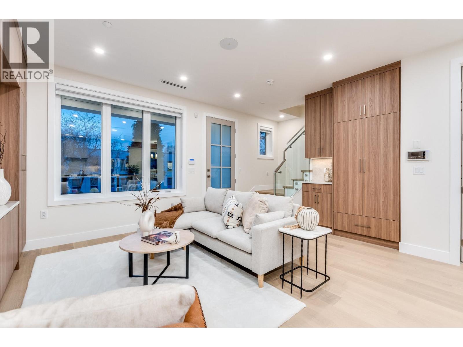 1 2943 E 44th Avenue, Vancouver, British Columbia  V5R 3A9 - Photo 9 - R3077151