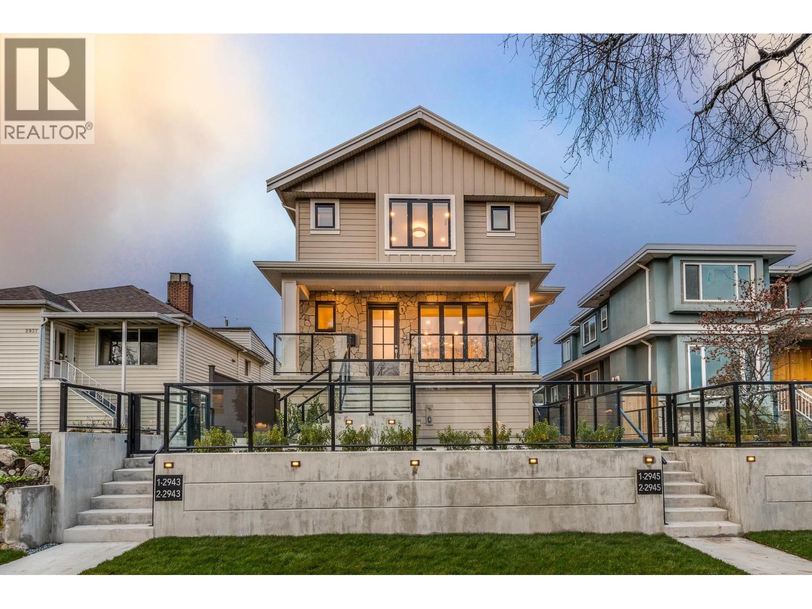 1 2943 E 44th Avenue, Vancouver, British Columbia  V5R 3A9 - Photo 2 - R3077151