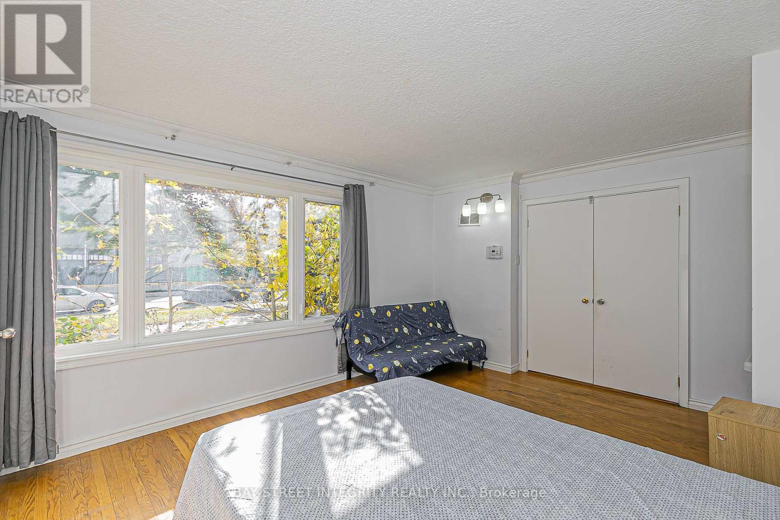 160 Cummer Avenue, Toronto, Ontario  M2M 2E7 - Photo 2 - C12674306