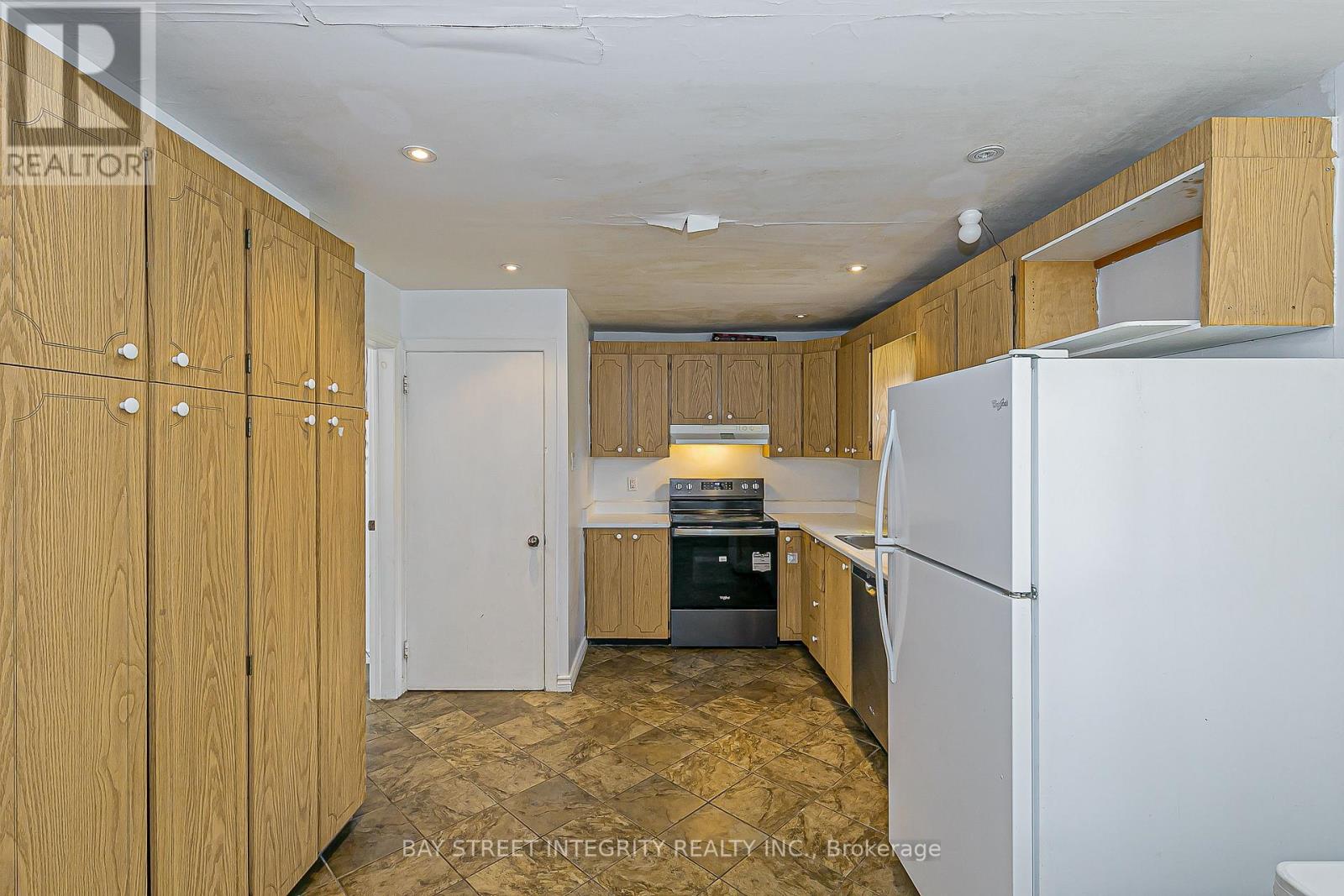 160 Cummer Avenue, Toronto, Ontario  M2M 2E7 - Photo 5 - C12674306