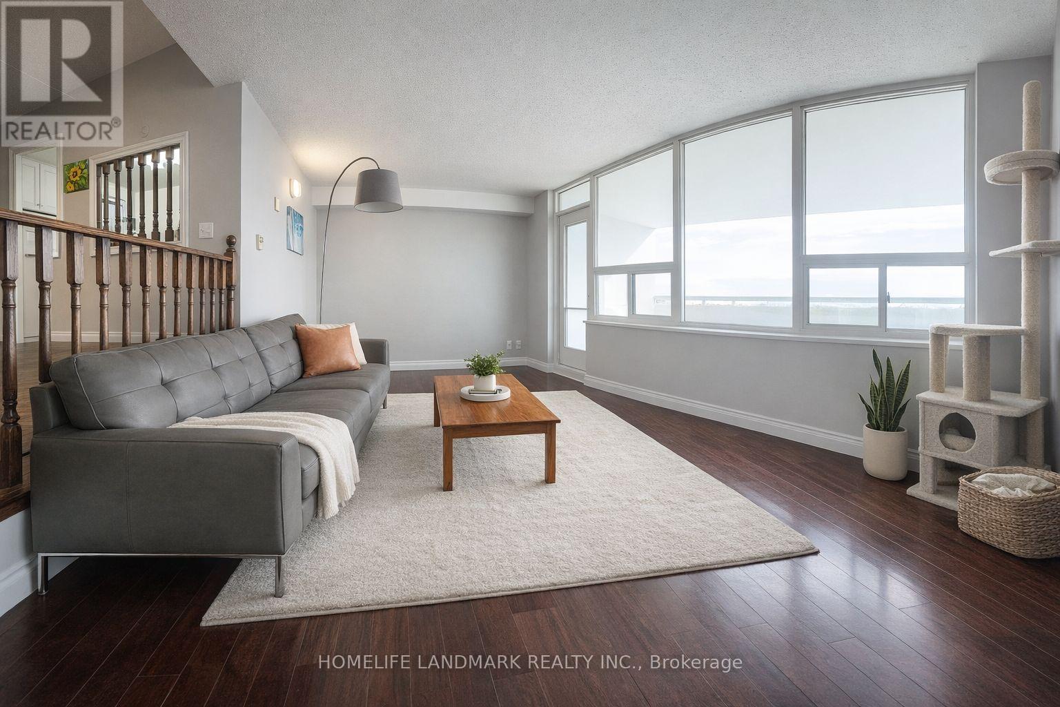 809 - 1360 York Mills Road S, Toronto, Ontario  M3A 2A2 - Photo 1 - C12674386