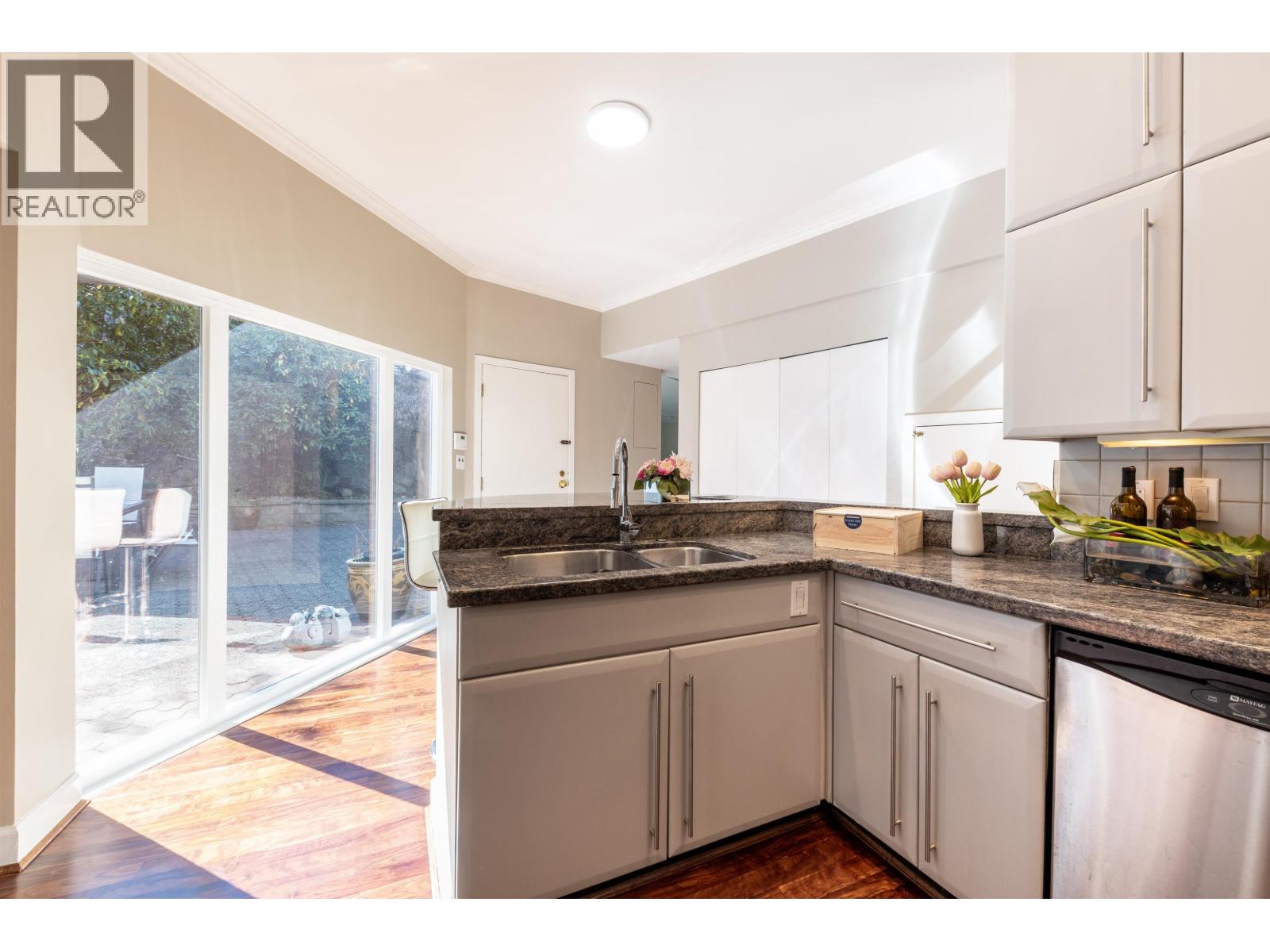 4393 Puget Drive, Vancouver, British Columbia  V6L 2V7 - Photo 7 - R3076834