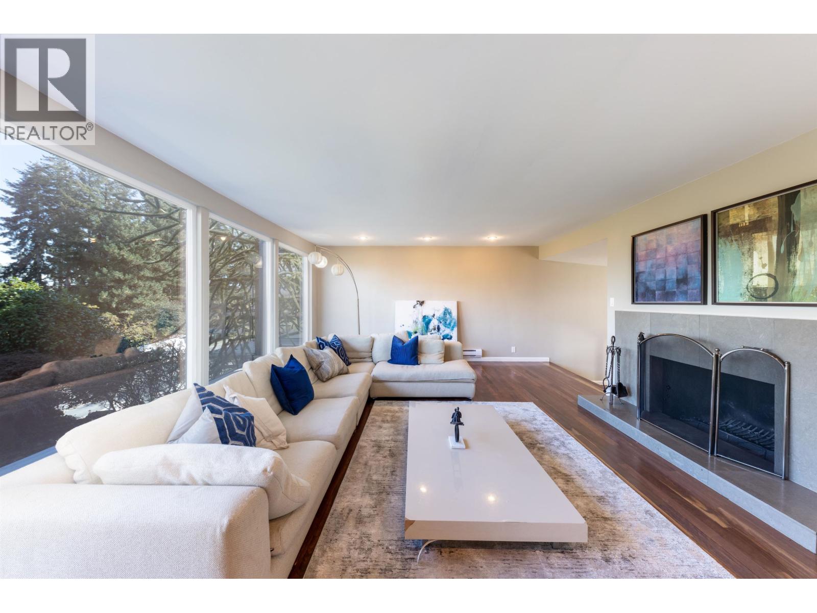 4393 Puget Drive, Vancouver, British Columbia  V6L 2V7 - Photo 4 - R3076834