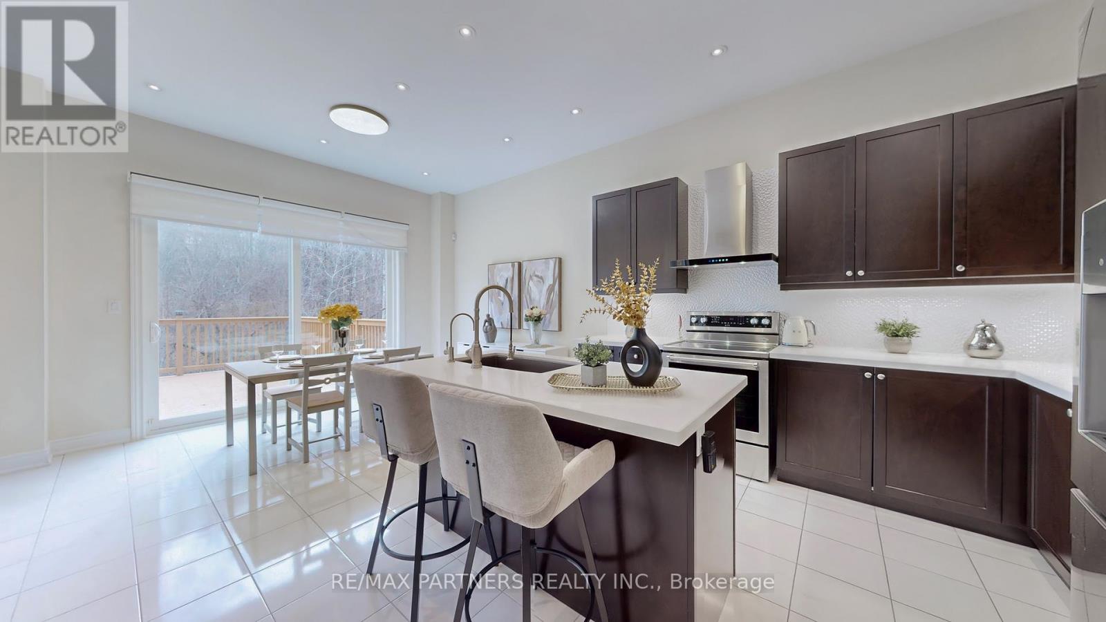 65 Meadowsweet Lane, Richmond Hill, Ontario  L4E 1B9 - Photo 11 - N12674316