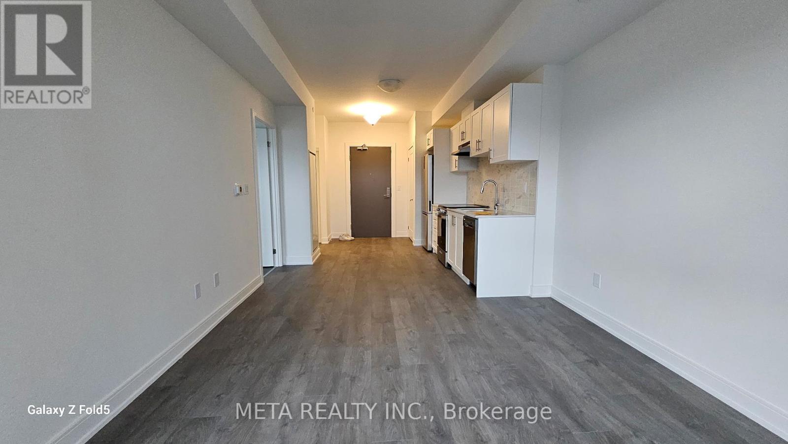 B406 - 715 Davis Drive, Newmarket, Ontario  L3Y 0J2 - Photo 6 - N12674352