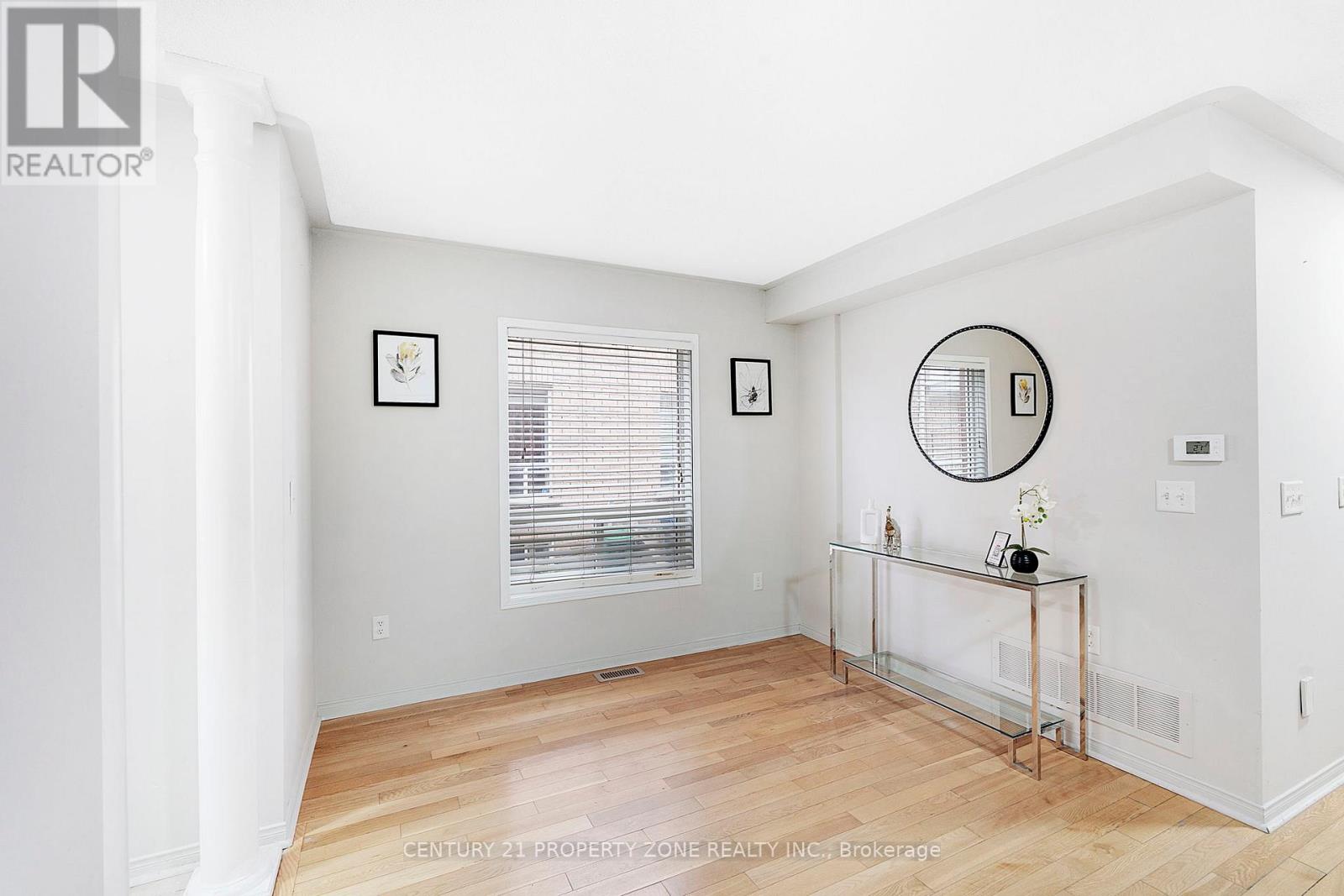 42 Mossgrove Crescent, Brampton (Northwest Sandalwood Parkway), Ontario  L7A 3E6 - Photo 6 - W12674322