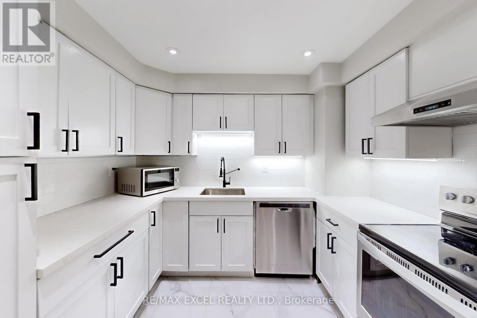 1505 - 4460 Tucana Court, Mississauga (Hurontario), Ontario  L5R 3K9 - Photo 13 - W12674336