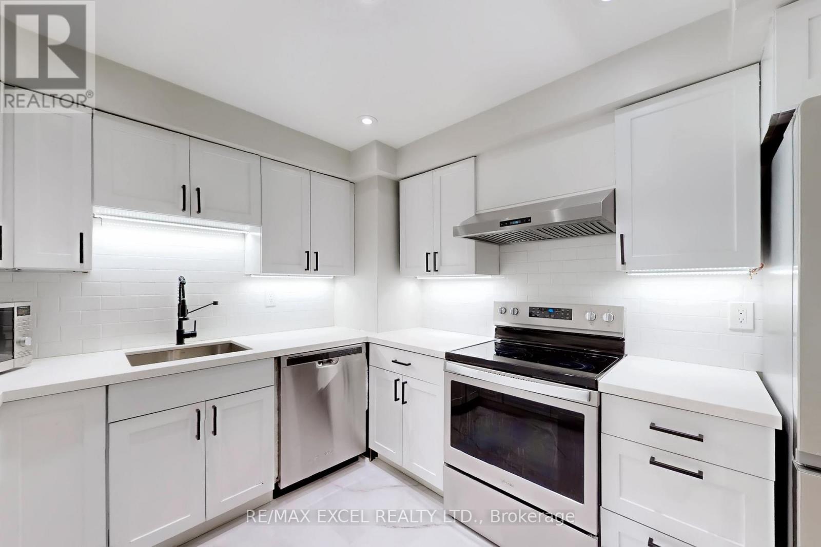 1505 - 4460 Tucana Court, Mississauga (Hurontario), Ontario  L5R 3K9 - Photo 14 - W12674336