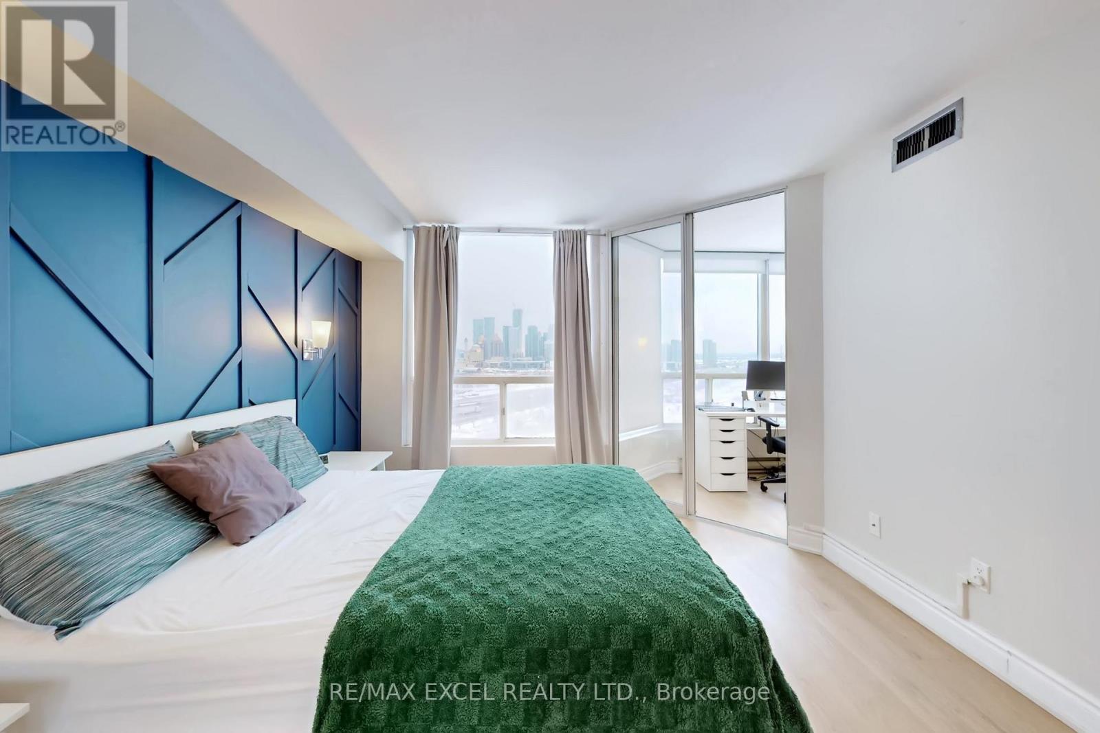 1505 - 4460 Tucana Court, Mississauga (Hurontario), Ontario  L5R 3K9 - Photo 19 - W12674336