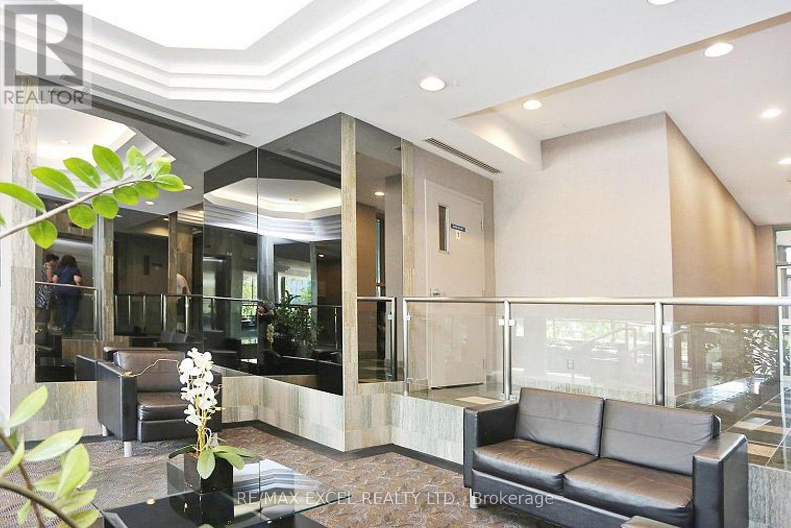 1505 - 4460 Tucana Court, Mississauga (Hurontario), Ontario  L5R 3K9 - Photo 3 - W12674336