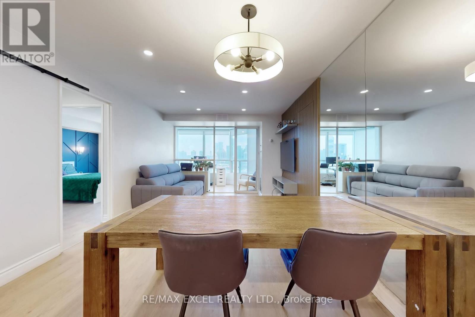 1505 - 4460 Tucana Court, Mississauga (Hurontario), Ontario  L5R 3K9 - Photo 8 - W12674336