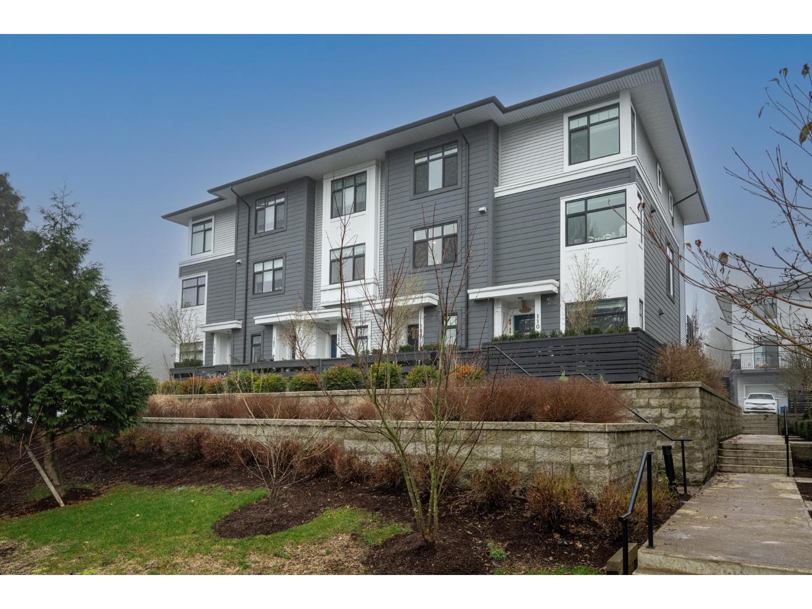 109 15235 SITKA DRIVE, surrey, British Columbia