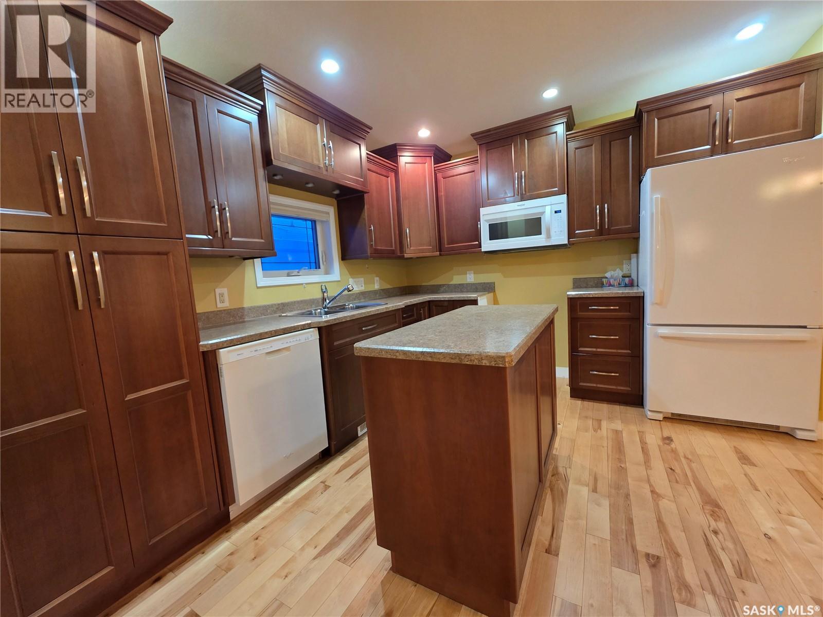 930 North Street, Swift Current, Saskatchewan  S9H 5N6 - Photo 4 - SK026402