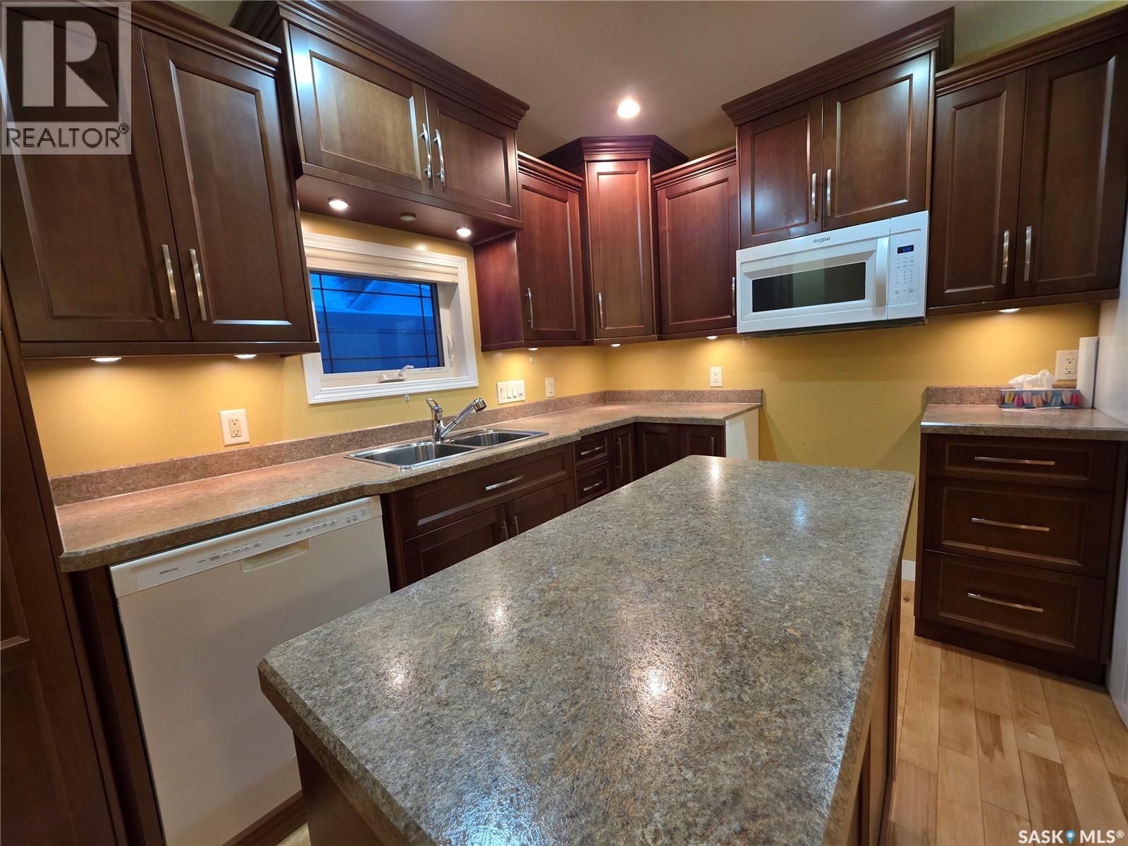 930 North Street, Swift Current, Saskatchewan  S9H 5N6 - Photo 5 - SK026402