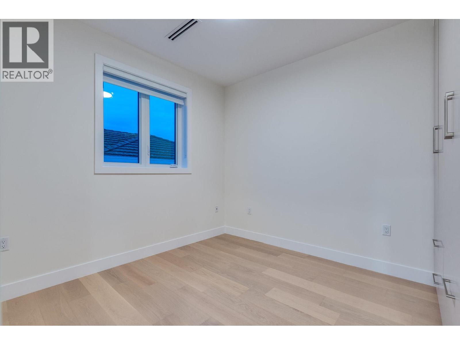 1 2945 E 44th Avenue, Vancouver, British Columbia  V5R 3A9 - Photo 21 - R3077122