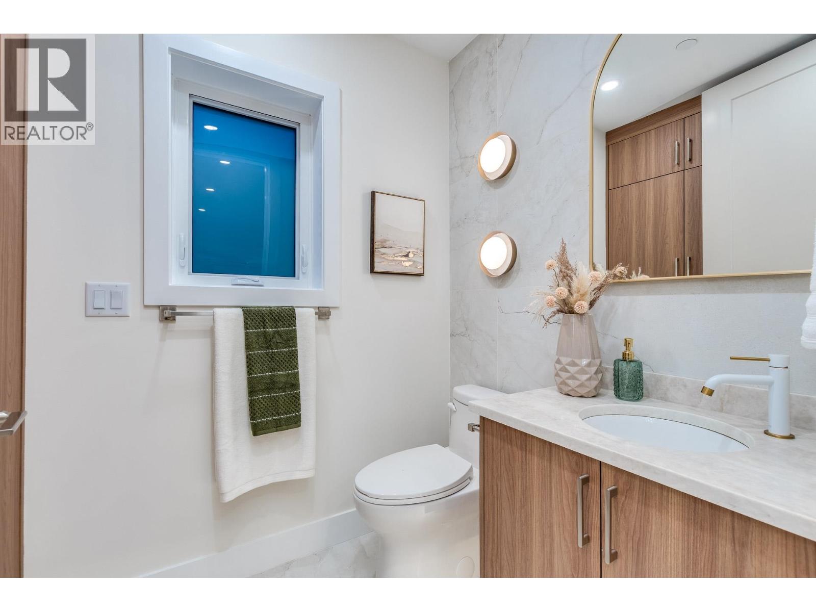 1 2945 E 44th Avenue, Vancouver, British Columbia  V5R 3A9 - Photo 15 - R3077122