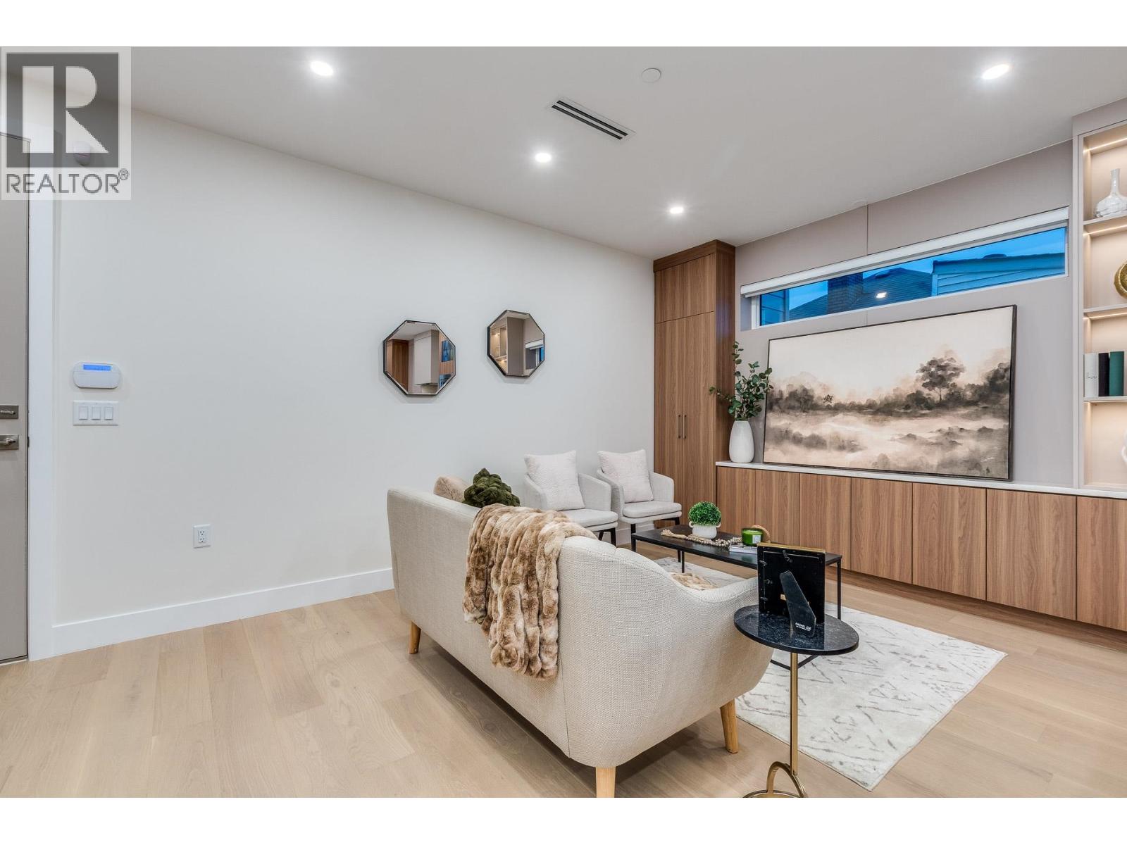 1 2945 E 44th Avenue, Vancouver, British Columbia  V5R 3A9 - Photo 8 - R3077122