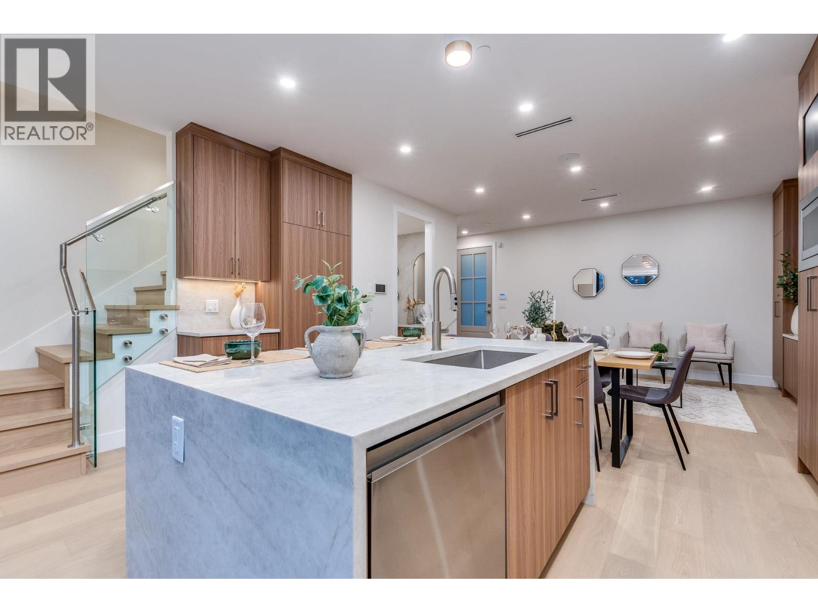 1 2945 E 44th Avenue, Vancouver, British Columbia  V5R 3A9 - Photo 12 - R3077122