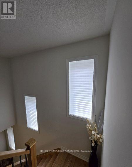 296 Okanagan Path, Oshawa, Ontario  L1H 0A7 - Photo 16 - E12671246