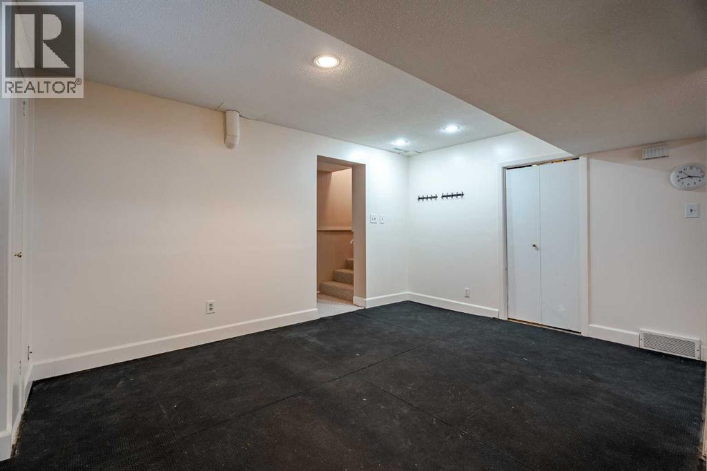 3335 Boulton Road Nw, Calgary, Alberta  T2L 1M2 - Photo 24 - A2277365